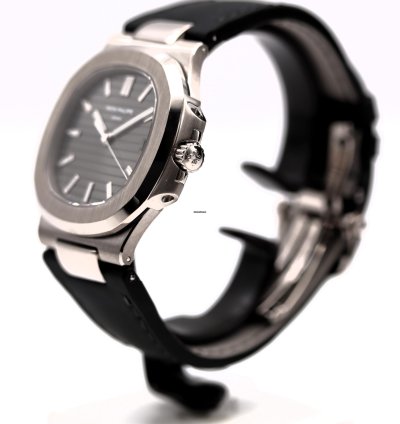 Patek Philippe Nautilus 5711g-001 White Gold Full Set 2008