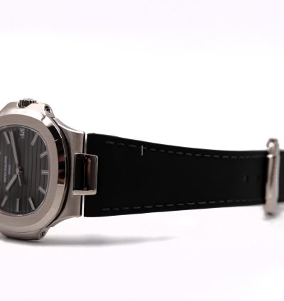 Patek Philippe Nautilus 5711g-001 White Gold Full Set 2008