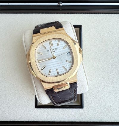 Patek Philippe Nautilus 5711j