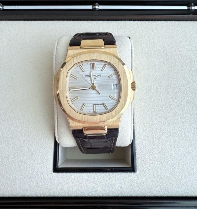 Patek Philippe Nautilus 5711j