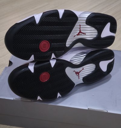 Air Jordan 14 Retro Black Toe