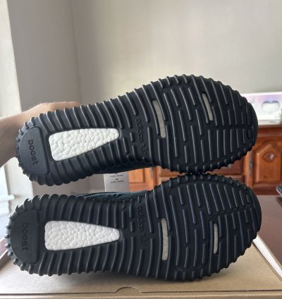Yeezy Boost V1 Pirate Black 2016 Size 11 5