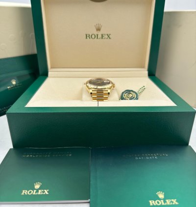 Rolex Day-date 40 40mm Green Ombre Dial Yellow Gold Bracelet 228238 Unworn 2025