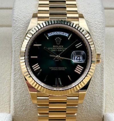 Rolex Day-date 40 40mm Green Ombre Dial Yellow Gold Bracelet 228238 Unworn 2025