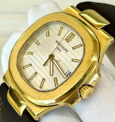 Patek Philippe Nautilus 5711j-001