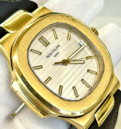 Patek Philippe Nautilus 5711j-001