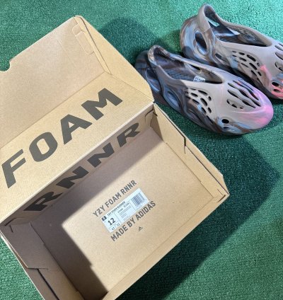 Yeezy Foam Runner Mx Sand Grey