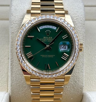 Rolex Day-date 40 40mm Green Roman Dial Diamond Bezel Yellow Gold Bracelet 228348rbr Unworn 2024