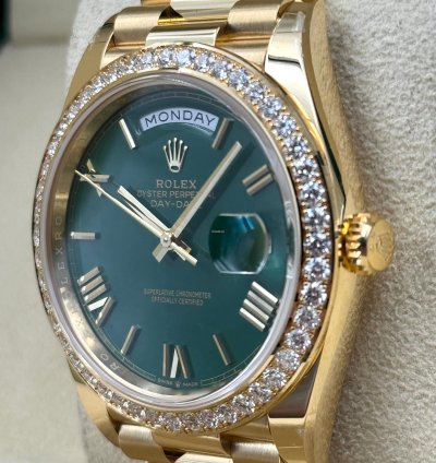 Rolex Day-date 40 40mm Green Roman Dial Diamond Bezel Yellow Gold Bracelet 228348rbr Unworn 2024