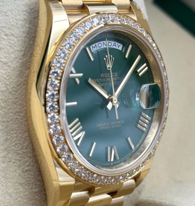 Rolex Day-date 40 40mm Green Roman Dial Diamond Bezel Yellow Gold Bracelet 228348rbr Unworn 2024