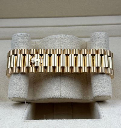 Rolex Day-date 40 40mm Green Roman Dial Diamond Bezel Yellow Gold Bracelet 228348rbr Unworn 2024