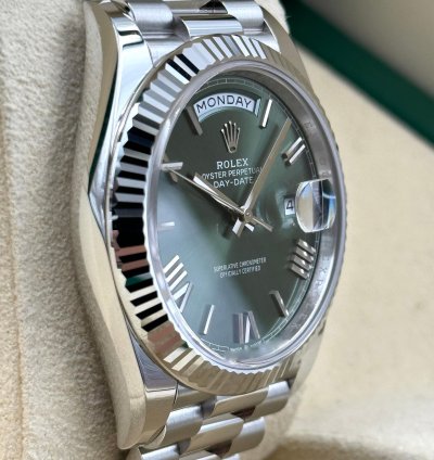 Rolex Day-date 40 40mm Green Roman Dial Platinum Bracelet 228236 Unworn 2024