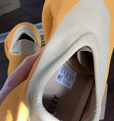 Yeezy Knit Runner - Sulfur