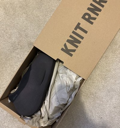 Yeezy Knit Runner Fade Onyx