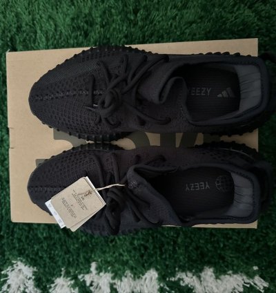 Yeezy Onyx 350