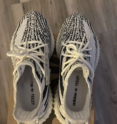 Yeezy V2 350 Boost Zebra
