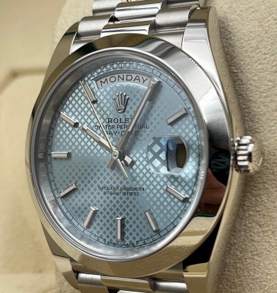 Rolex Day-date 40 40mm Ice Blue Motif Dial Platinum Bracelet 228206 Box Papers 2021