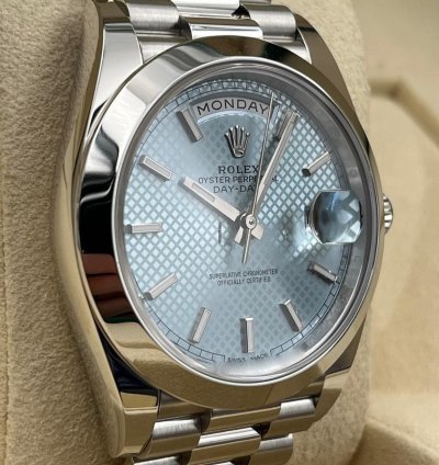 Rolex Day-date 40 40mm Ice Blue Motif Dial Platinum Bracelet 228206 Box Papers 2021
