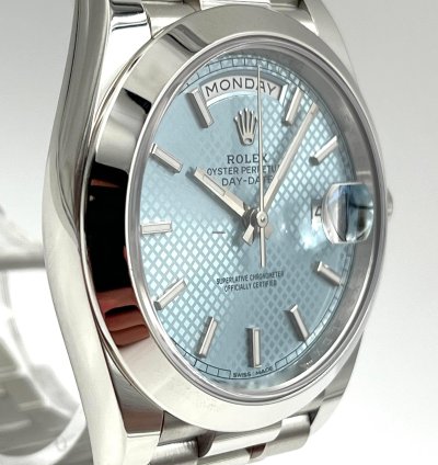 Rolex Day-date 40 40mm Ice Blue Motif Dial Platinum Bracelet 228206 Box Papers 2021