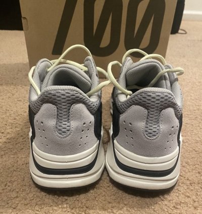 Yeezy Wave Runner 700