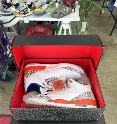 Air Jordan 3 Knicks Sz 11 2019