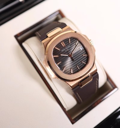 Patek Philippe Nautilus 5711r Rose Gold Grey Dial