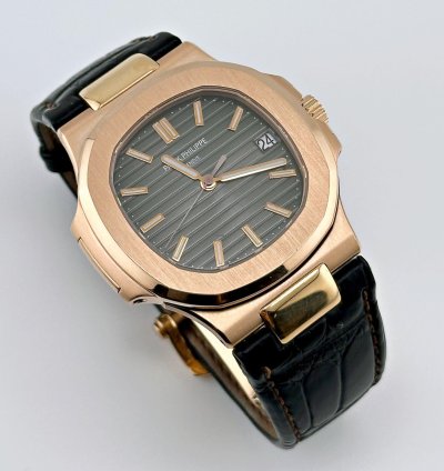 Patek Philippe Nautilus 5711r-001 Rose Gold Brown Dial