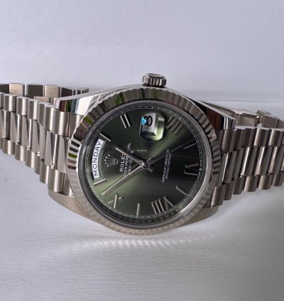 Rolex Day-date 40 40mm Olive Dial 228239-0033