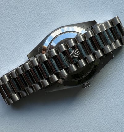 Rolex Day-date 40 40mm Olive Dial 228239-0033