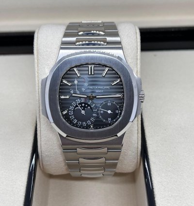 Patek Philippe Nautilus 5712 1a 5712 Blue Moon Phase Full Set 2018 Unpolished Mint Box And Papers