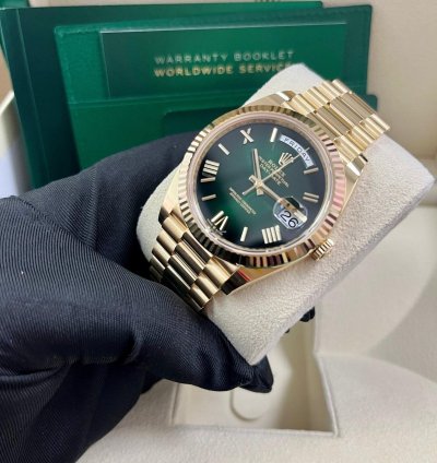 Rolex Day-date 40 40mm Ombre Green Roman Dial New Release 2024 228238