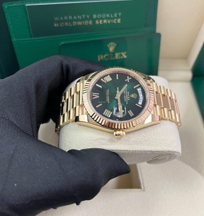 Rolex Day-date 40 40mm Ombre Green Roman Dial New Release 2024 228238
