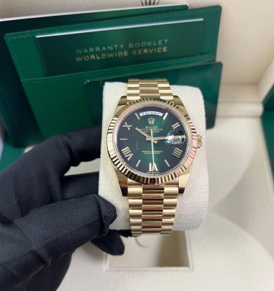 Rolex Day-date 40 40mm Ombre Green Roman Dial New Release 2024 228238