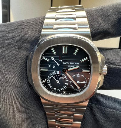 Patek Philippe Nautilus 5712 1a-001
