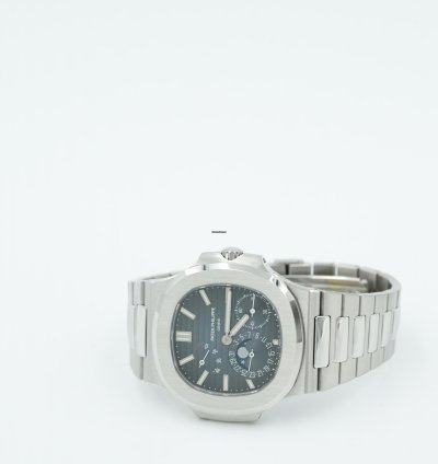 Patek Philippe Nautilus 5712 1a-001