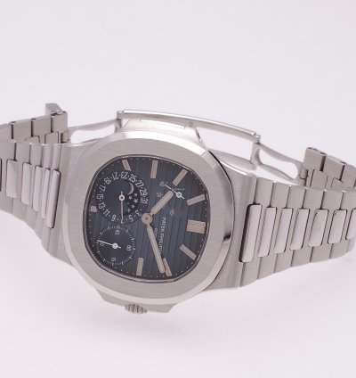 Patek Philippe Nautilus 5712 1a-001 2010