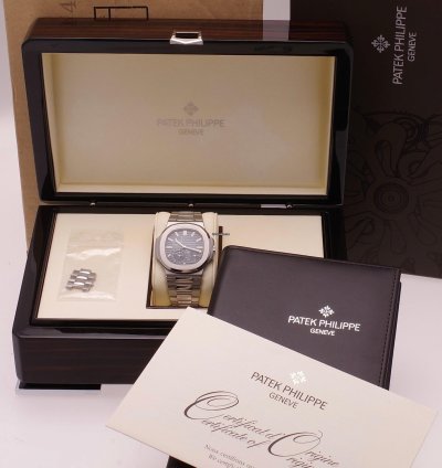 Patek Philippe Nautilus 5712 1a-001 2010