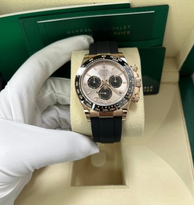 Rolex Daytona Cosmograph Daytona Black Bezel - Sundust And Black Index Dial - Oysterflex Strap 126515