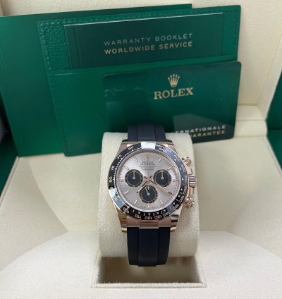 Rolex Daytona Cosmograph Daytona Black Bezel - Sundust And Black Index Dial - Oysterflex Strap 126515
