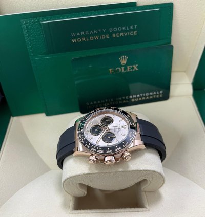 Rolex Daytona Cosmograph Daytona Black Bezel - Sundust And Black Index Dial - Oysterflex Strap 126515