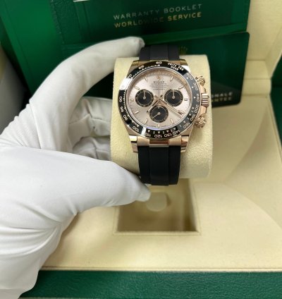Rolex Daytona Cosmograph Daytona Black Bezel - Sundust And Black Index Dial - Oysterflex Strap 126515