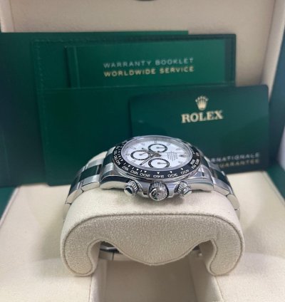 Rolex Daytona Cosmograph Daytona Black Cerachrom Bezel - White Index Dial Oyster Bracelet 126500ln Panda