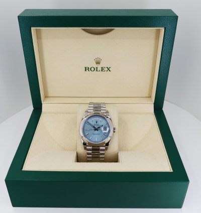 Rolex Day-date 40 40mm Platinum Smooth Bezel Blue Diagonal Motif Dial Presidential Band 228206