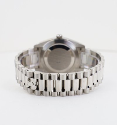 Rolex Day-date 40 40mm Platinum Smooth Bezel Blue Diagonal Motif Dial Presidential Band 228206