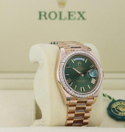 Rolex Day-date 40 40mm President 18k Rose Gold Diamond Anniversary Olive Green Roman Rare 228345rbr