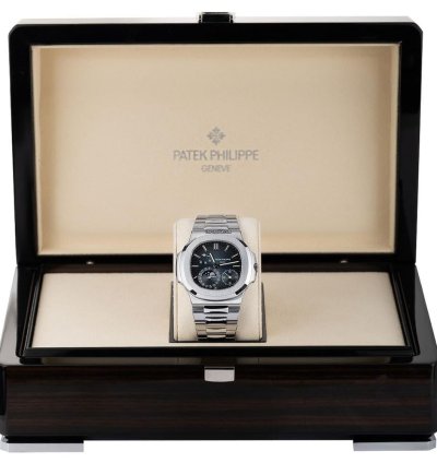 Patek Philippe Nautilus 5712 1a-001 Moonphase Steel Blue-black Index Dial 40 Mm