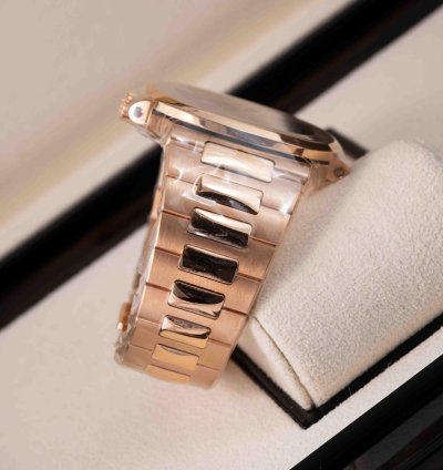 Patek Philippe Nautilus 5712 1r-001