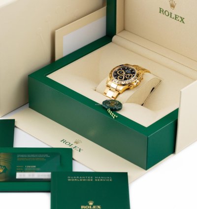 Rolex Daytona Cosmograph Daytona Black Dial 18k Gold Ref 126508 Full Set 2023