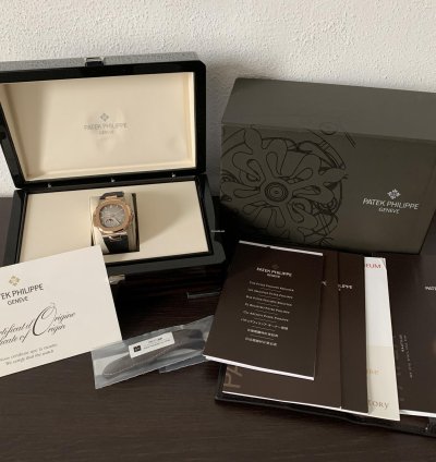 Patek Philippe Nautilus 5712 Black Slate Dial Rose And White Gold 18kt Full Set 2013