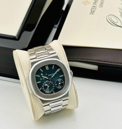 Patek Philippe Nautilus 5712 Full Set Like New